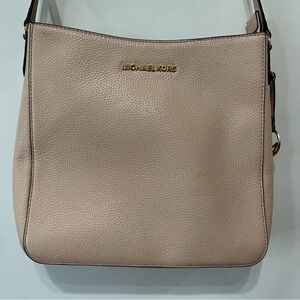 Michael Kors Jet Set Travel Crossbody Bag